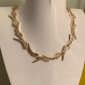 Kendra Scott Cleo collar necklace in gold